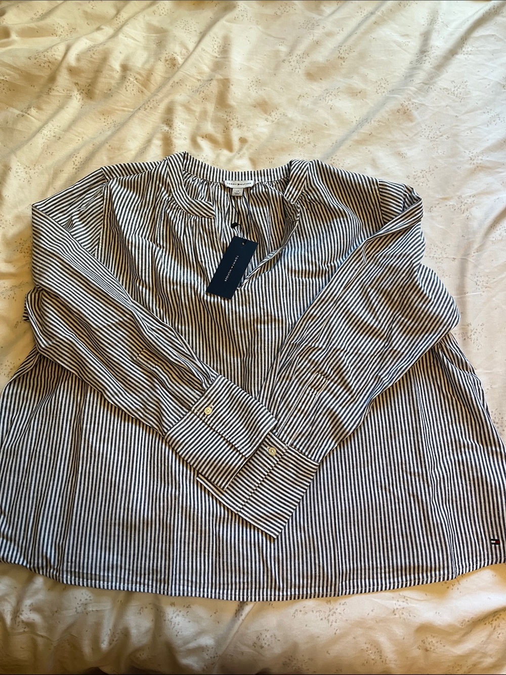 NWT Tommy Hilfiger Navy & White Striped Button-Front Shirt